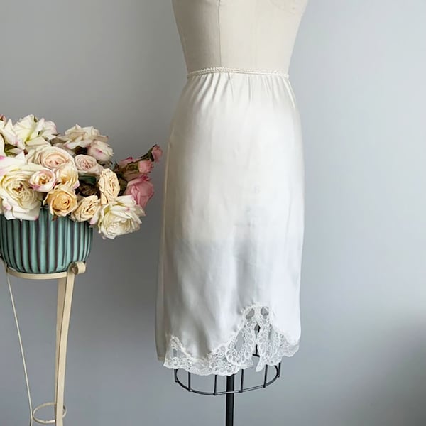 Vintage Off White FRENCH MAID Half Slip with Floral Lace Adornment, Romantic Half Slip, Elegant Half Slip