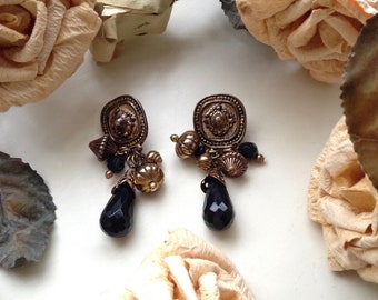 Vintage 1980s Black and Gold Tear Drop Earrings , Large Bead Dangle  Earrings, Gift Idea