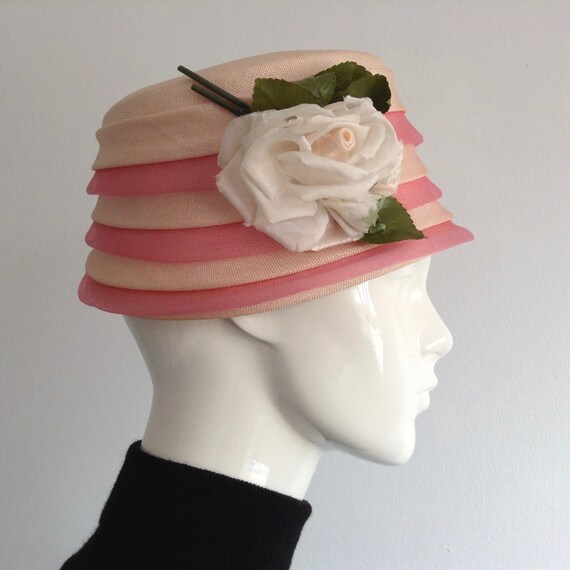 Vintage 1950s Peach and Pink Two Tone Floral Bask… - image 6