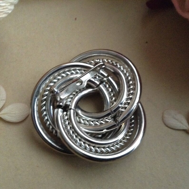 Elegant Brooch Celtic Brooch Infinity Brooch Vintage Silver Tone Geometric Brooch Gift Idea, Classy Brooch