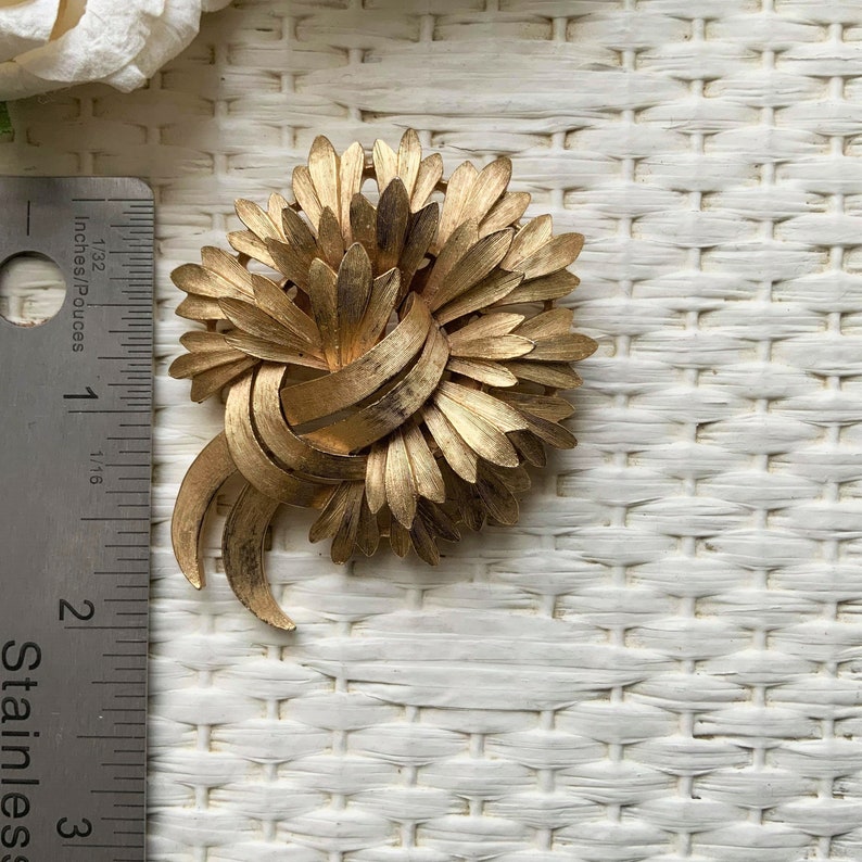 Elegant Brooch Gift Idea Vintage TRIFARI Floral Textured Gold Tone Brooch Classy Brooch