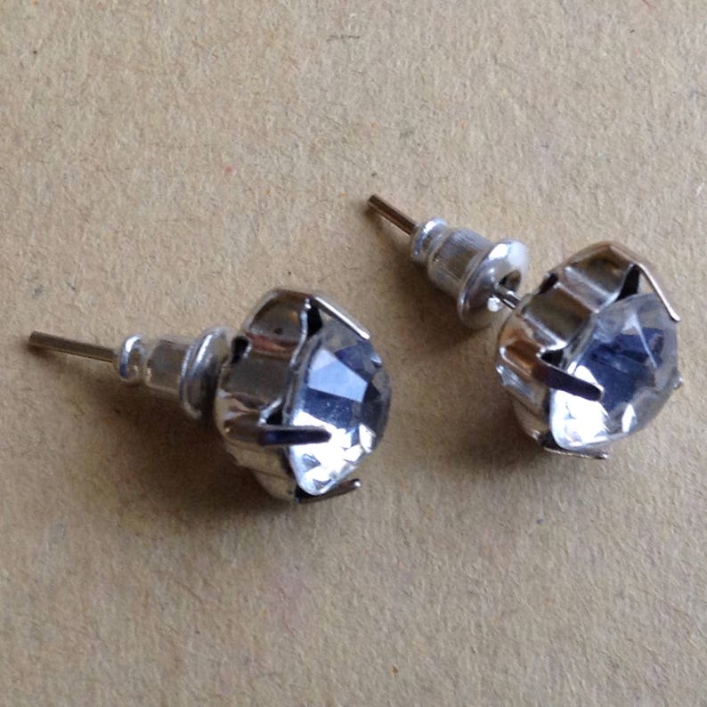 Bridal Wear Vintage Silver Tone Stud Clear Rhinestone Earrings Prom Style Versatile Earrings Faux Diamond Push Back Earrings