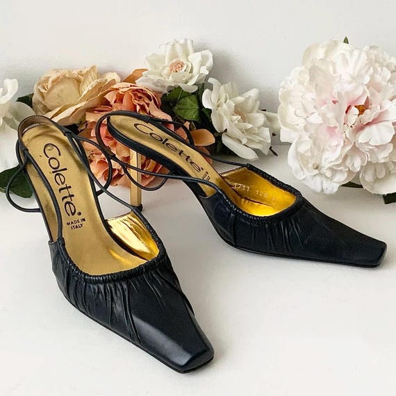 Vintage COLETTE Navy Blue Leather Slingback With Gold Color Metal