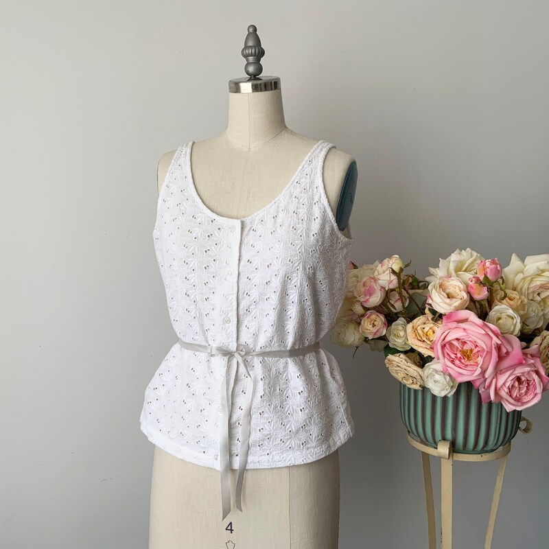 Eyelet Lace Sleeveless Tank Top And Shorts Set main image 0