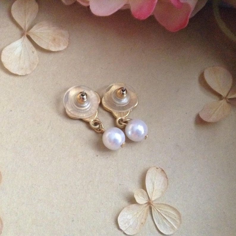 Classy Earrings Vintage Gold Tone and Pearl Drop Earrings Elegant Earrings Victorian Style Antique Style Gift Idea