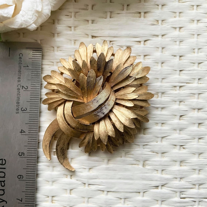 Elegant Brooch Gift Idea Vintage TRIFARI Floral Textured Gold Tone Brooch Classy Brooch
