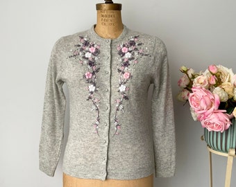 Vintage Grey Embroidered Floral Knitted Cardigan, Classy Cardigan, Preppy Cardigan