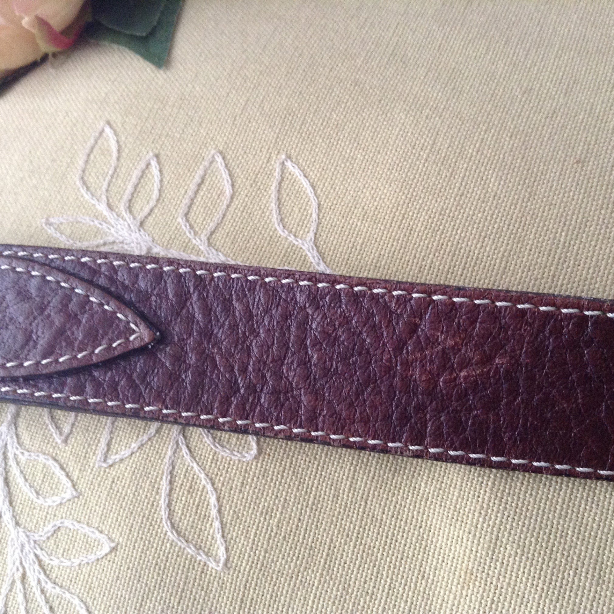 brown leather golf belt