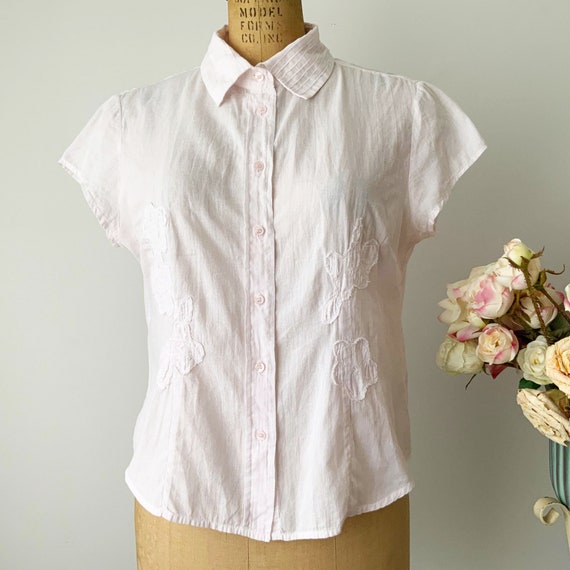 Vintage Pale Pink Short Sleeve Floral Applique Co… - image 4