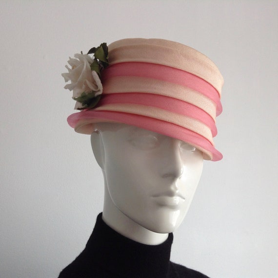 Vintage 1950s Peach and Pink Two Tone Floral Bask… - image 2