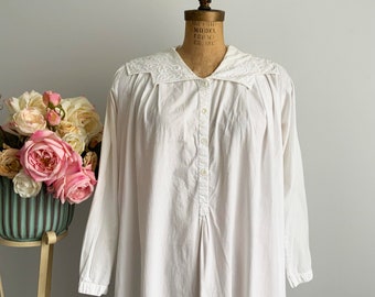 Vintage White Flounced Victorian Style Maxi Cotton Nightgown with Embroidered Sailor Collar