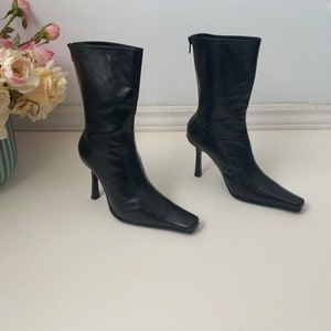 Vintage ALDO Pointy Toe Black Leather Stiletto Ankle Boots, Elegant Booties image 3