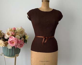 Vintage JONES New York Brown Knitted Short Sleeve Top, Classic Top, Minimalist Top, Versatile Top, Elegant Top