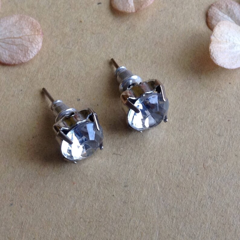 Bridal Wear Vintage Silver Tone Stud Clear Rhinestone Earrings Prom Style Versatile Earrings Faux Diamond Push Back Earrings