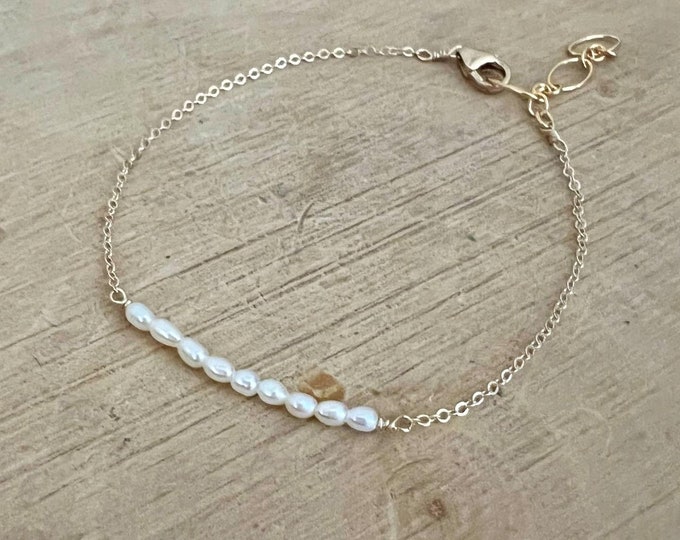 Freshwater Petite Pearl Bracelet