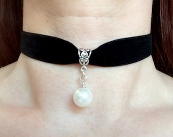 Black Velvet Choker with Faux White Pearl Bead, Classic Vintage Style Choker