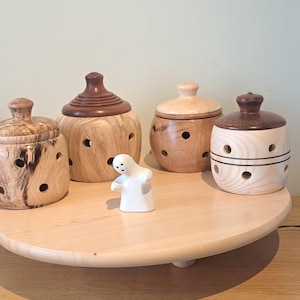 Handmade Garlic Keeper