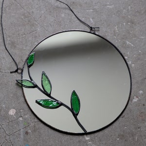 Green branch stained glass mirror, Small circle wall hanging mirror with botanical leaves, Round decorative floating mirror, Circular decor