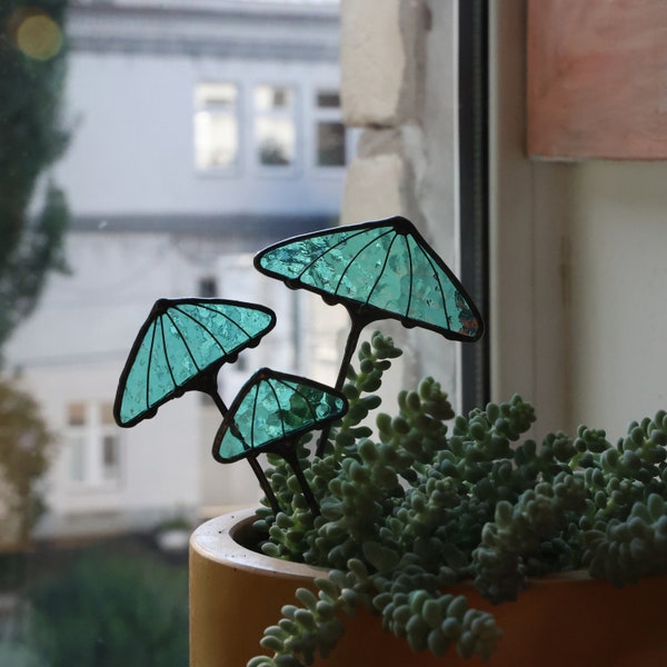 Amanita Mushroom Stained Glass Stake – Witchy Cottagecore Suncatcher