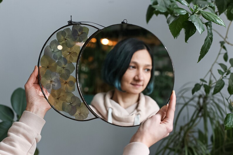 Gypsophila stained glass mirror with crescent moon frame, Floral wall hanging art with round decorative mirror and framed pressed plants Hydrangea