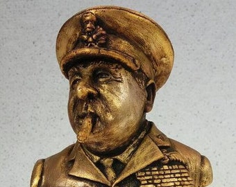Britain Prime Minister WINSTON CHURCHILL bust statue H-16 cm