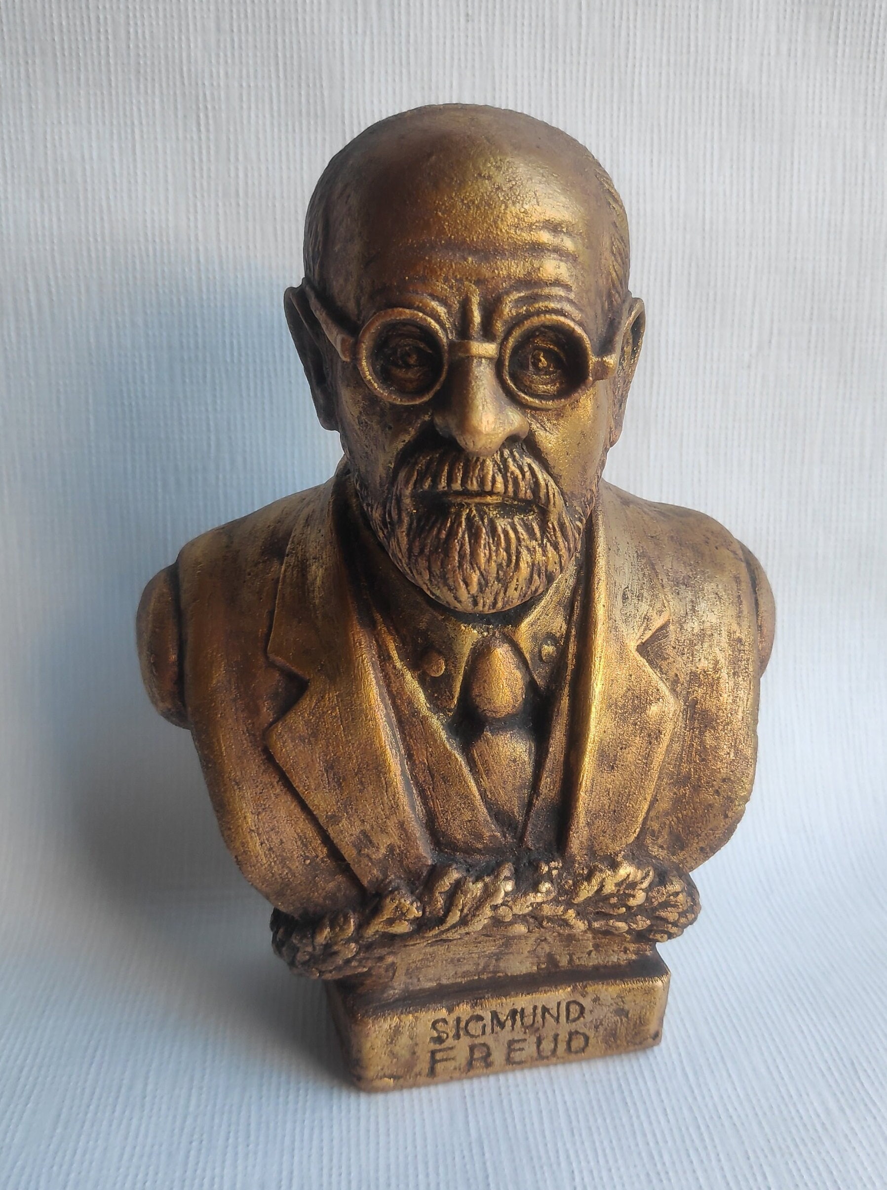 Austrian Psychoanalyst Psychiatrist Neurologist Sigmund FREUD bust statue H-17 cm