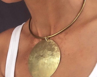 Brass disc statement necklace . Adjustable chocker. Handmade brass chocker . Hammered textured brass pendant.