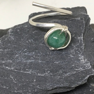 Handgemaakte jade sterlingzilveren ring: verstelbare, minimalistische stijl
