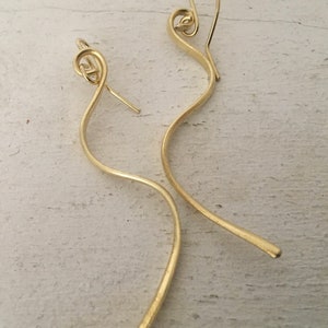 Handmade curvy brass earrings
