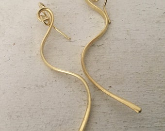 Handmade curvy brass earrings