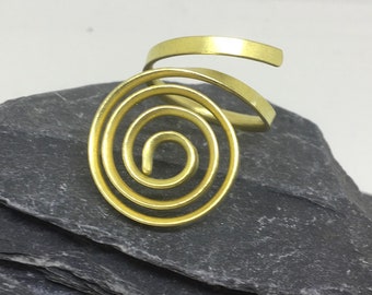 Spiral brass ring. Handmade brass ring . Statement ring. Gift for her. Birthday gift