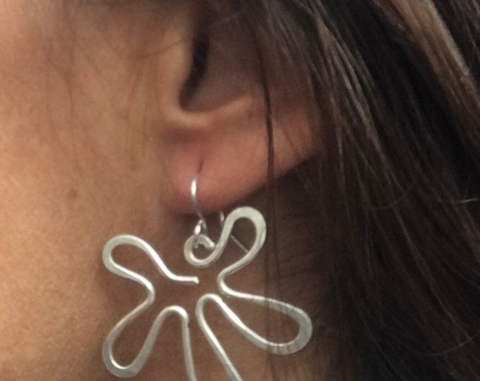 Handmade sterling silver flower medium earrings