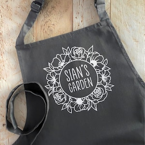 Personalised Garden/Kitchen/Artist Apron - Floral Design - Gift for Her - Baker Gift, Artist Gift, Cook Gift
