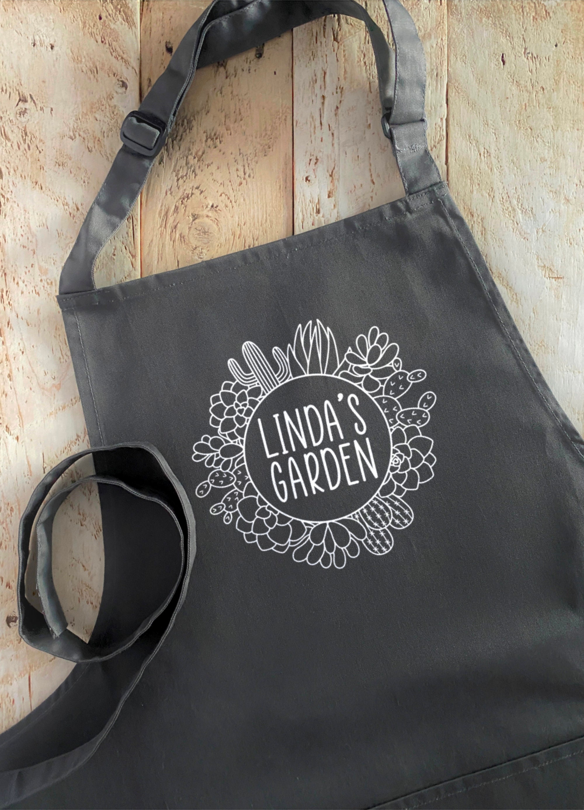 Personalised Garden Apron - Cactus/Succulent Wreath Design - Choice of Apron Colour - Choice of Vinyl Colour