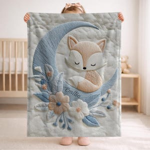 Personalisierte Babydecke mit Namen – Patchwork Look Fuchs & Waldtiere – Neutrale Kinderzimmer Deko Geschenk zur Geburt Taufe Velveteen