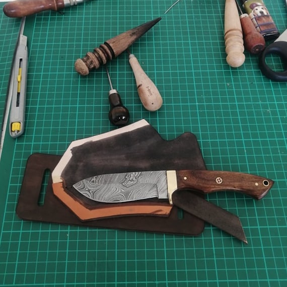 手作りのナイフと革製シース - 水平携行 - Etsy 日本