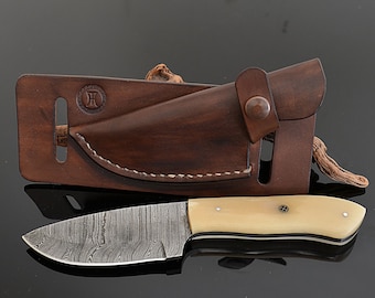 Full Tang Skinning Hunting Damascus Steel Knife with Handmade Genuine Leather Horizontal Scout Carry Belt Sheath