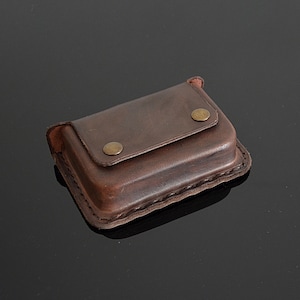 Estuche para EDC con clip para cinturón de bushcraft de cuero genuino hecho a mano y personalizado