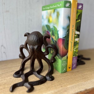 Cast Iron Octopus Decorative Pair of Bookends
