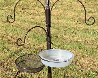 Metal Bird Feeding Station with Mealworm Tray and Water Dish