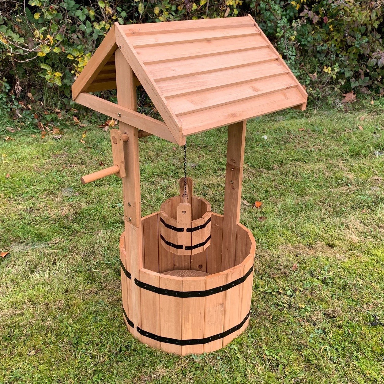 Large Wooden Wishing Well Garden Planters Etsy