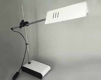 1970s Stunning Original Vintage White Table Lamp design by Veneta Lumi. Made in Italy