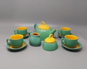 1980s Gorgeous Green and Yellow Tea Set/Coffee Set in Ceramic by Naj Oleari. Made in Italy
