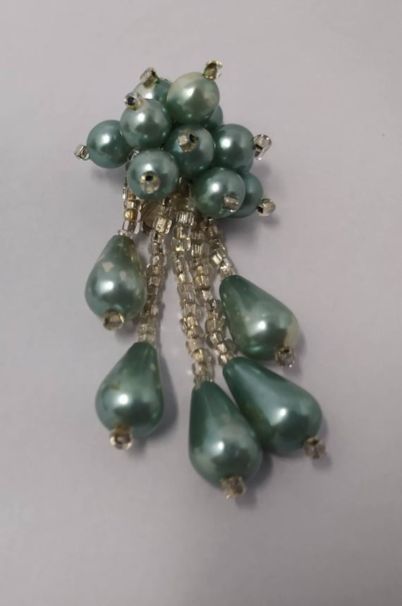 1950s Vintage French Green Lucite Cluster Clip on… - image 2