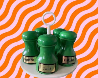 Vtg Nevco Spice Shakers Set