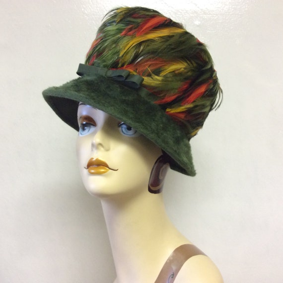 Vintage 50's 60's green faux fur, multicolor feat… - image 1