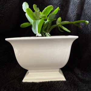 Ceramic planter