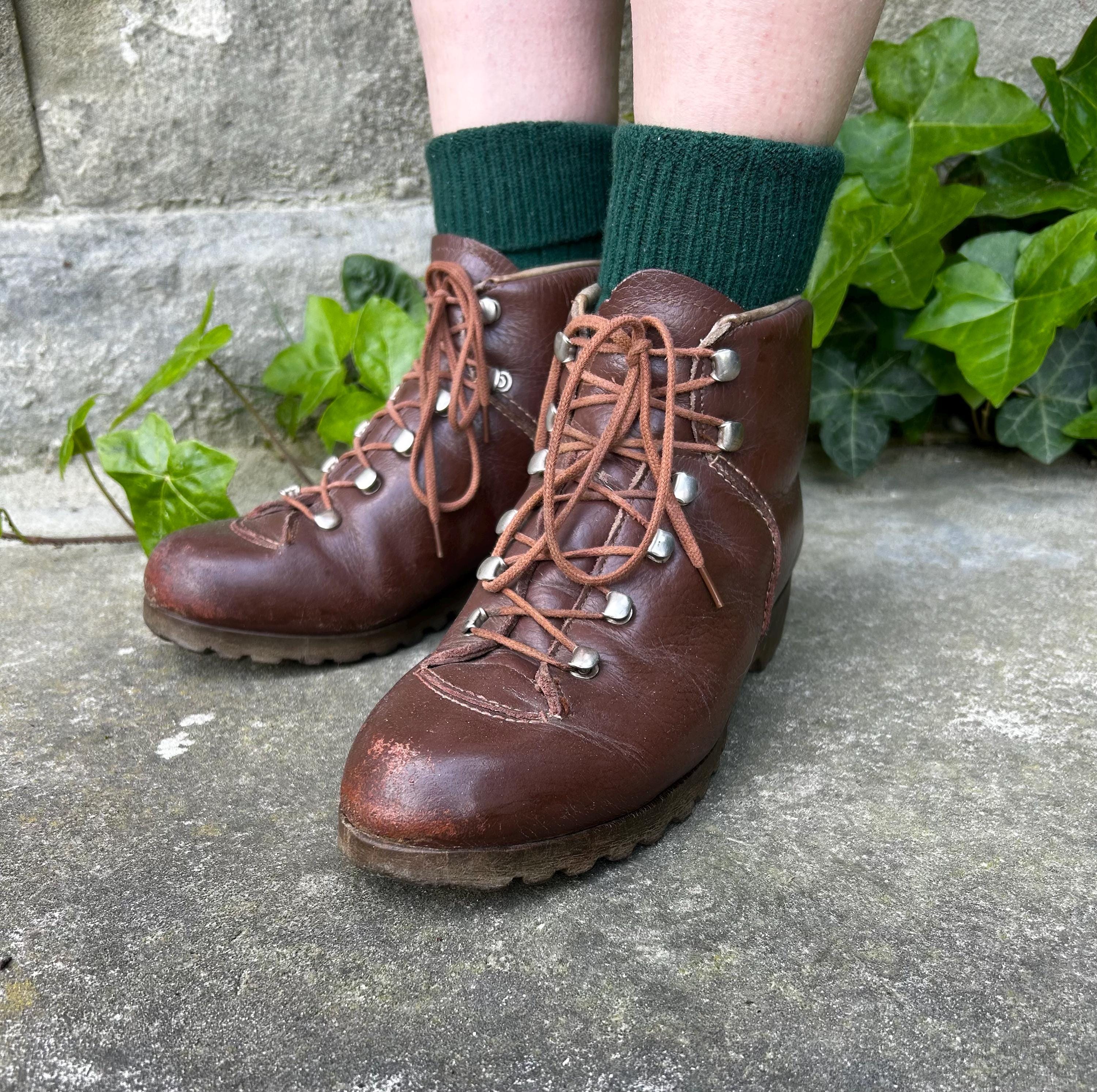 Vintage Raichle Swiss Men\'s Brown Leather Hiking Boots Lace-up Size 9 Heavy-duty Vintage Raichle Swiss Men\ main image 3