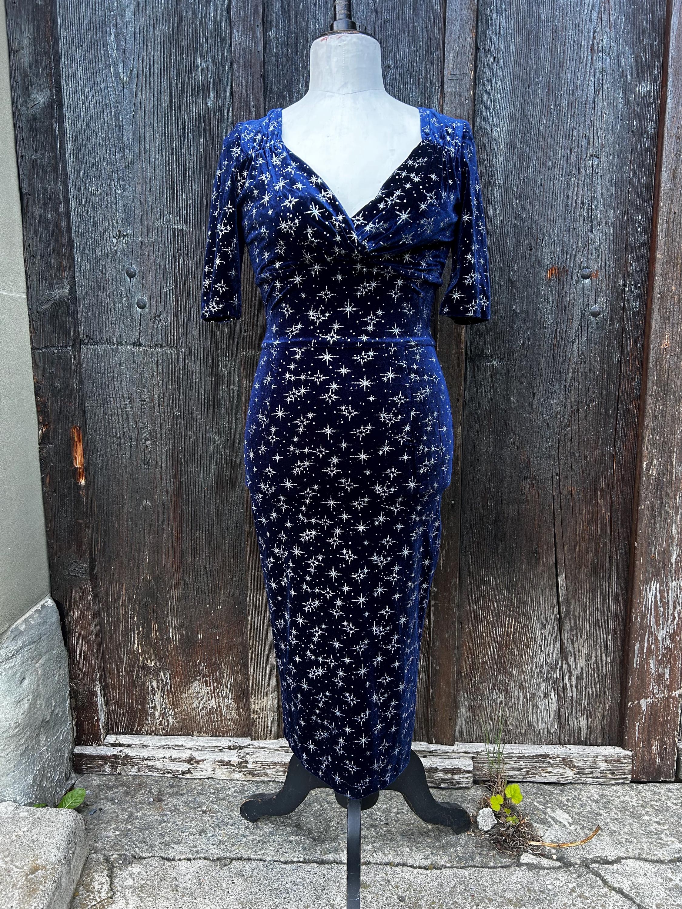 Marilyn Monroe Blue Dress - Etsy Marilyn Monroe Blue Dress - Etsy