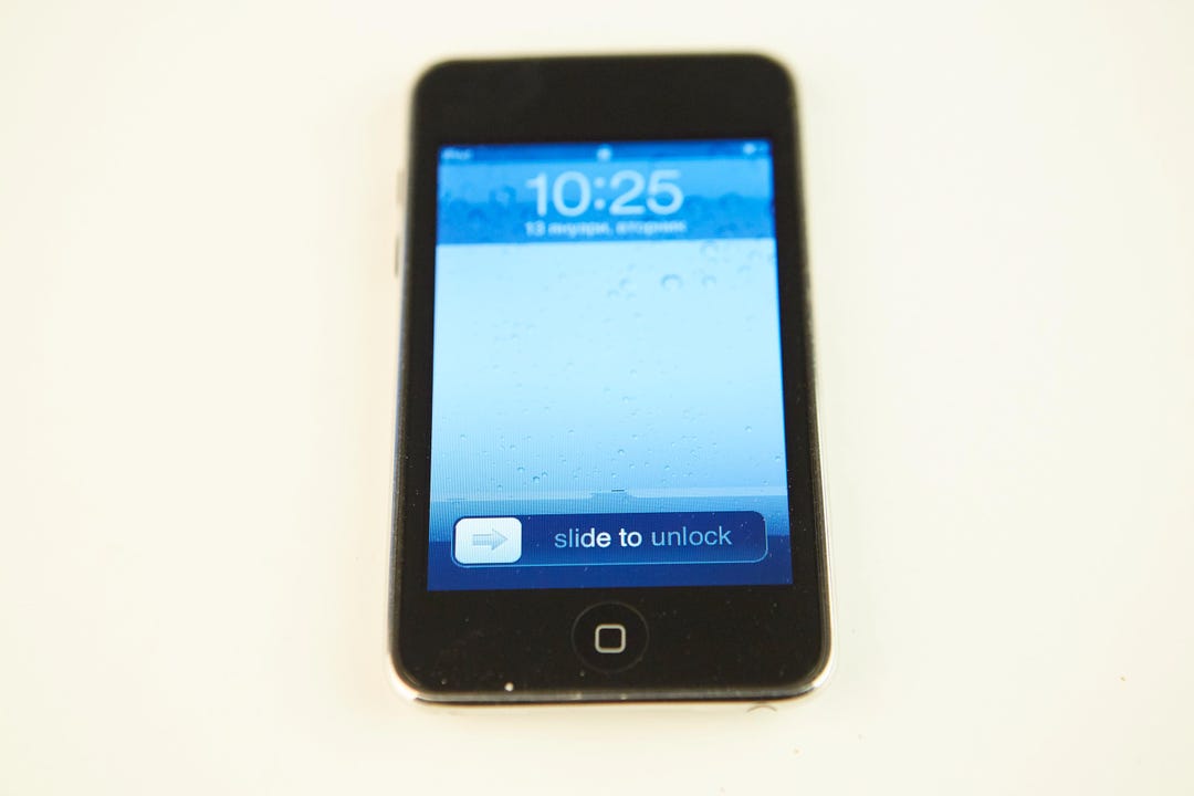 【値下げ！】iPod touch 64GB (第3世代、ブラック) Apple iPod Touch 3rd Generation 32GB 64GB Black | eBay